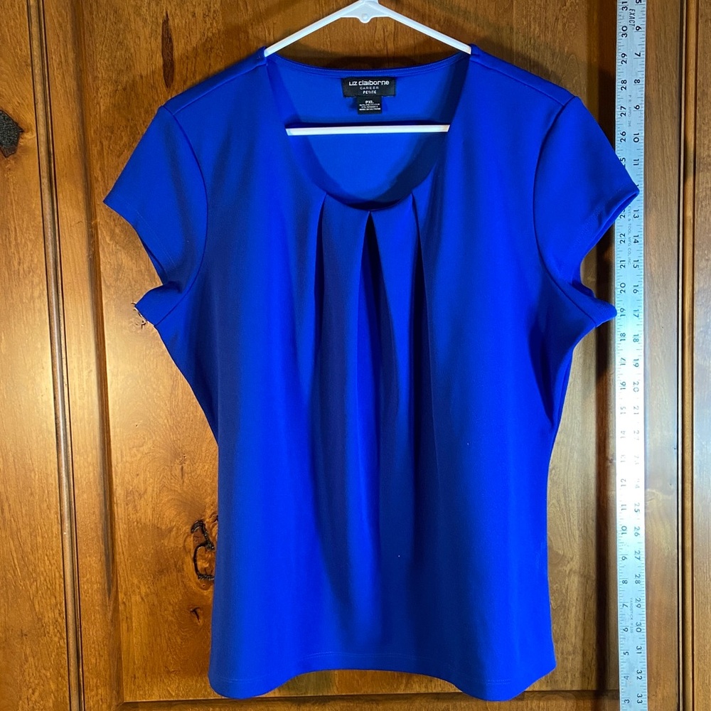 Liz Claiborne Career Pleated Front Royal Blue Short Sleeve Top, Size PXL, Nice!